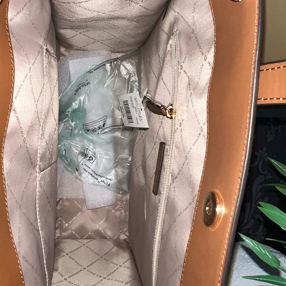 NEW W/ T Micheal Kors Kenly Large NS Tote Bundle - Picture 3 of 13